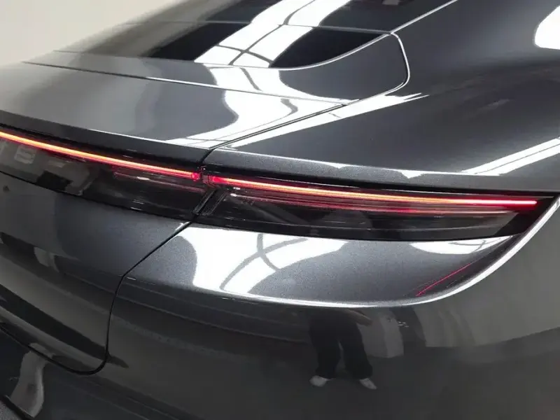2021 Porsche Taycan с пробегом 26 960 км