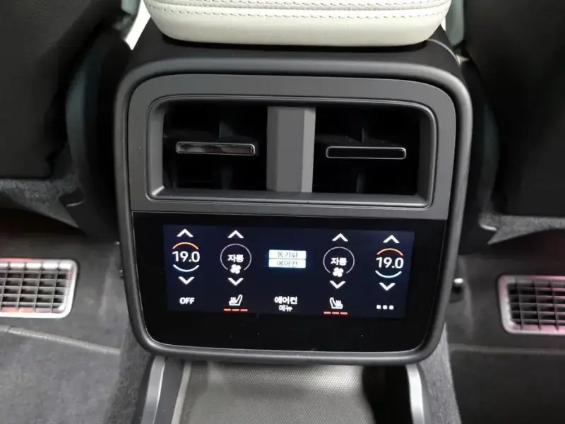 2021 Porsche Taycan с пробегом 26 960 км