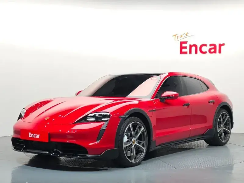 2022 Porsche Taycan с пробегом 8 219 км