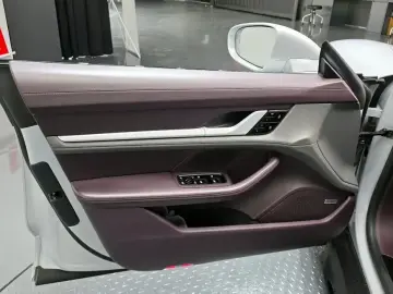 2021 Porsche Taycan с пробегом 41 328 км
