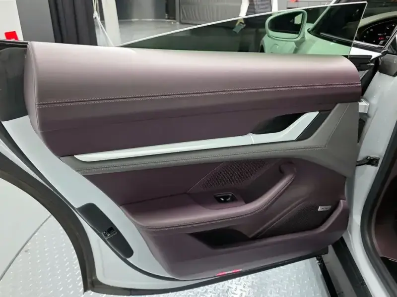 2021 Porsche Taycan с пробегом 41 328 км