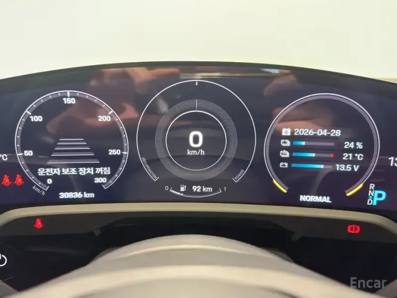 2023 Porsche Taycan с пробегом 30 836 км