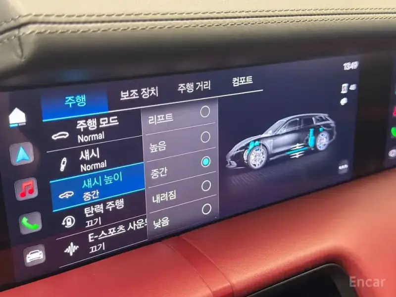 2023 Porsche Taycan с пробегом 30 836 км