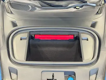 2023 Porsche Taycan с пробегом 30 836 км