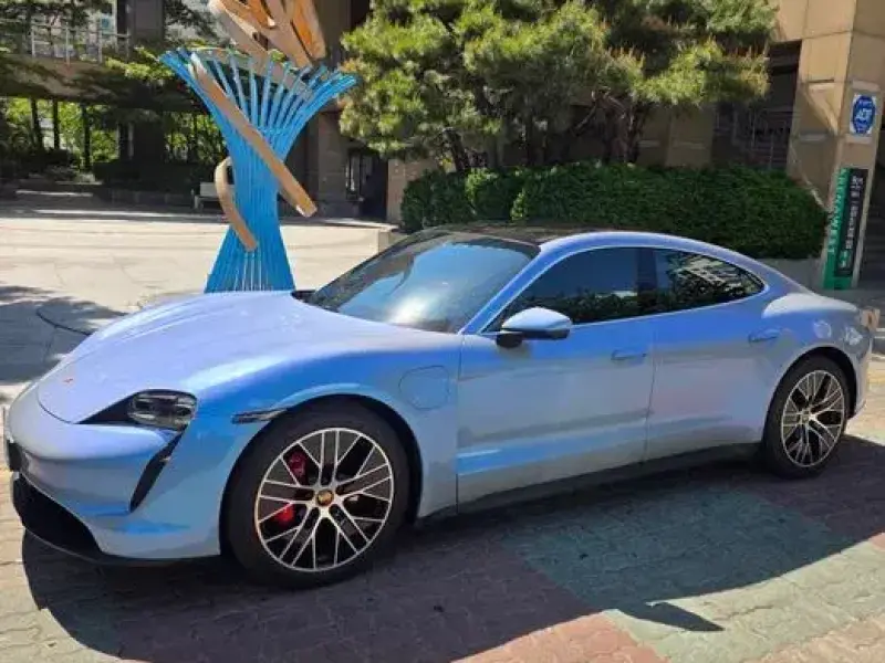 2021 Porsche Taycan с пробегом 39 100 км
