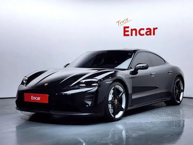 2022 Porsche Taycan с пробегом 54 452 км