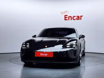 2022 Porsche Taycan с пробегом 54 452 км