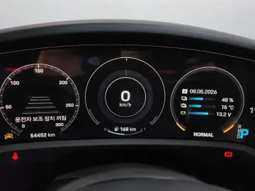2022 Porsche Taycan с пробегом 54 452 км