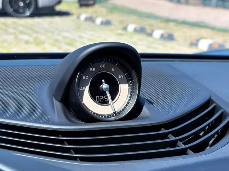 2021 Porsche Taycan с пробегом 26 500 км
