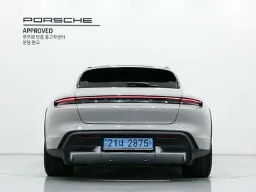 2023 Porsche Taycan с пробегом 21 090 км