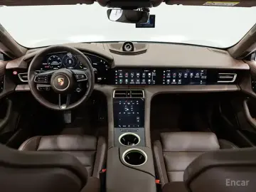 2023 Porsche Taycan с пробегом 21 090 км