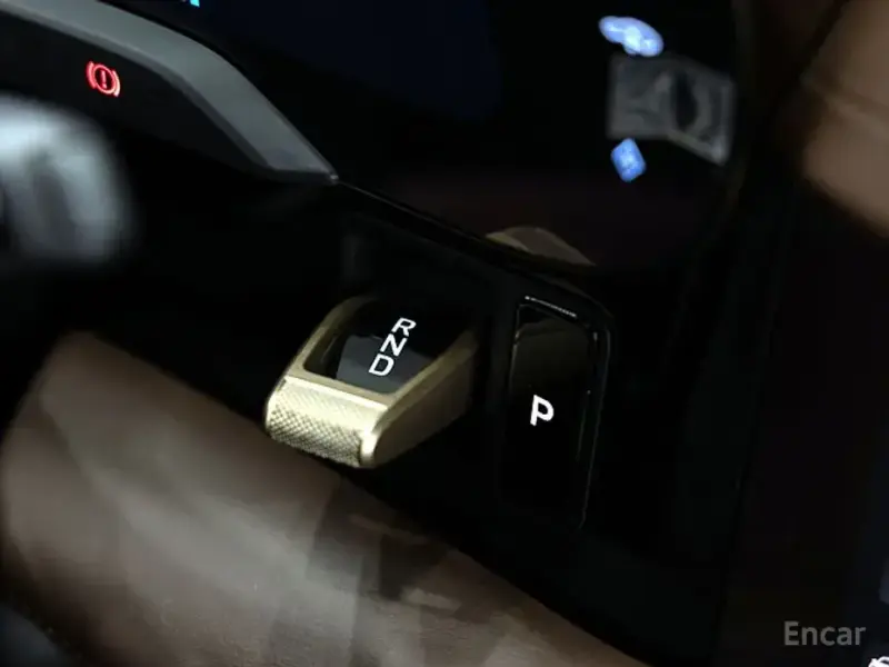 2023 Porsche Taycan с пробегом 21 090 км