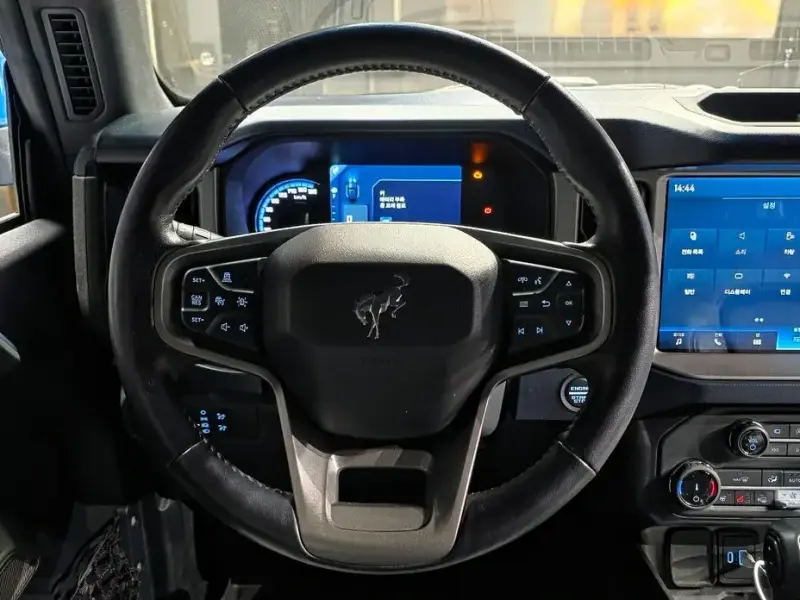 2022 Ford Bronco с пробегом 45 804 км
