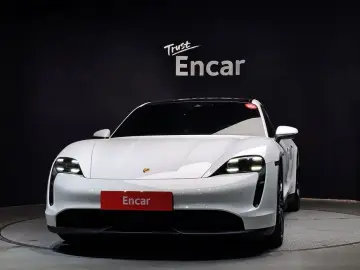 2024 Porsche Taycan с пробегом 19 059 км
