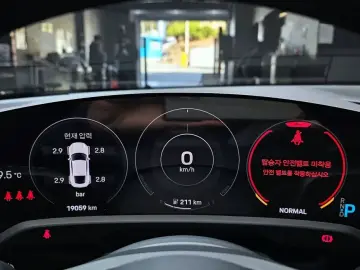 2024 Porsche Taycan с пробегом 19 059 км