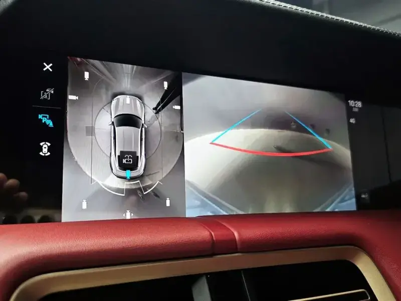 2024 Porsche Taycan с пробегом 29 800 км