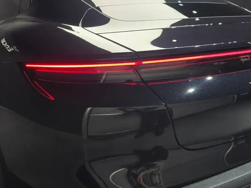 2024 Porsche Taycan с пробегом 29 800 км