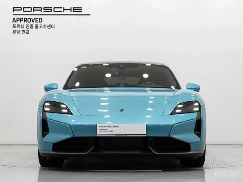 2025 Porsche Taycan с пробегом 1 160 км