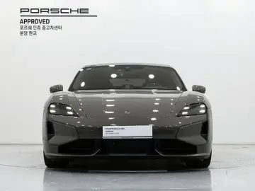 2025 Porsche Taycan с пробегом 121 км