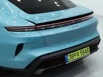 2025 Porsche Taycan с пробегом 1 160 км