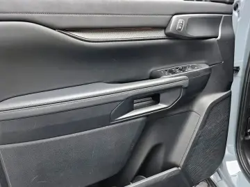 2025 Ford Ranger с пробегом 13 814 км