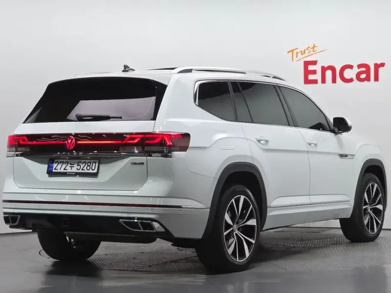 2025 Volkswagen Atlas с пробегом 3 939 км