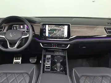 2025 Volkswagen Atlas с пробегом 3 939 км