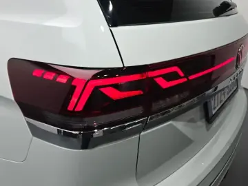 2025 Volkswagen Atlas с пробегом 3 939 км