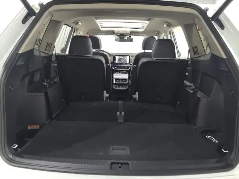 2025 Volkswagen Atlas с пробегом 3 939 км