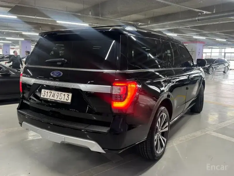 2021 Ford Expedition с пробегом 58 005 км