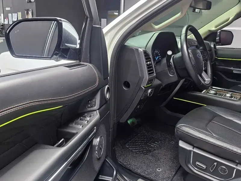 2021 Ford Expedition с пробегом 29 032 км