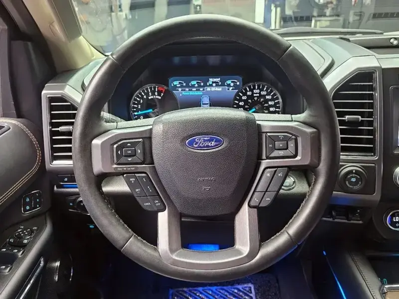 2021 Ford Expedition с пробегом 29 032 км