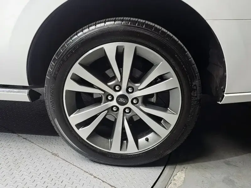 2021 Ford Expedition с пробегом 29 032 км