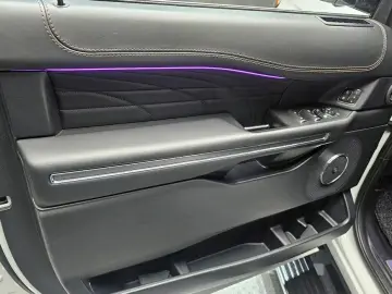 2021 Ford Expedition с пробегом 29 032 км