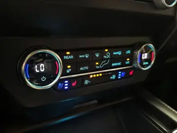 2021 Ford Expedition с пробегом 29 032 км