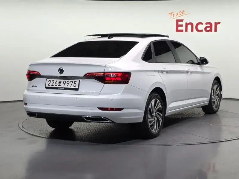 2021 Volkswagen Jetta с пробегом 86 872 км