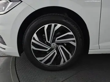 2021 Volkswagen Jetta с пробегом 86 872 км