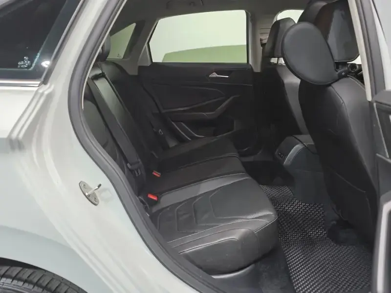 2021 Volkswagen Jetta с пробегом 86 872 км