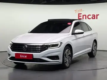 2021 Volkswagen Jetta с пробегом 32 945 км