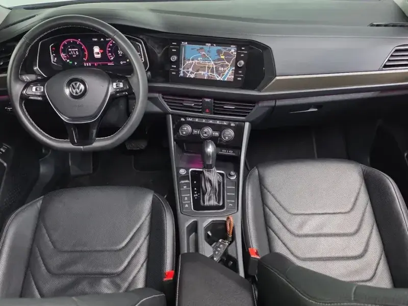2021 Volkswagen Jetta с пробегом 32 945 км