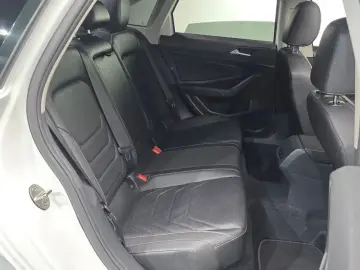 2021 Volkswagen Jetta с пробегом 32 945 км