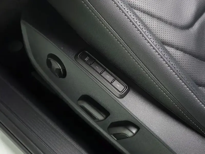 2021 Volkswagen Jetta с пробегом 32 945 км