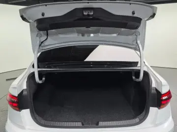 2021 Volkswagen Jetta с пробегом 32 945 км