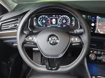 2021 Volkswagen Jetta с пробегом 36 757 км