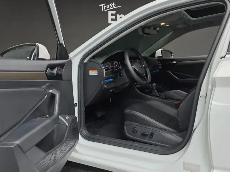 2021 Volkswagen Jetta с пробегом 36 757 км