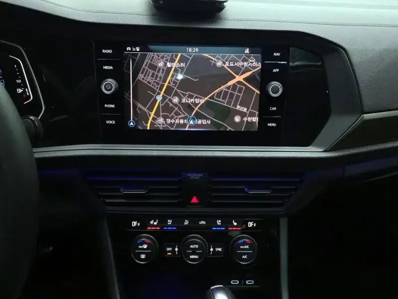 2021 Volkswagen Jetta с пробегом 52 645 км