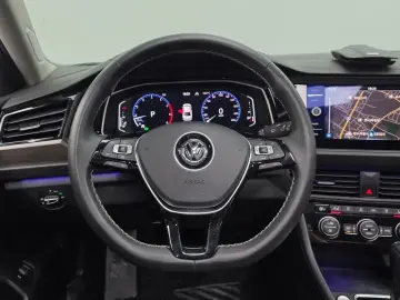 2021 Volkswagen Jetta с пробегом 52 645 км