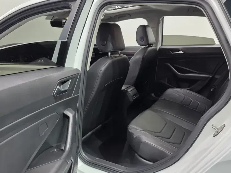 2021 Volkswagen Jetta с пробегом 55 891 км