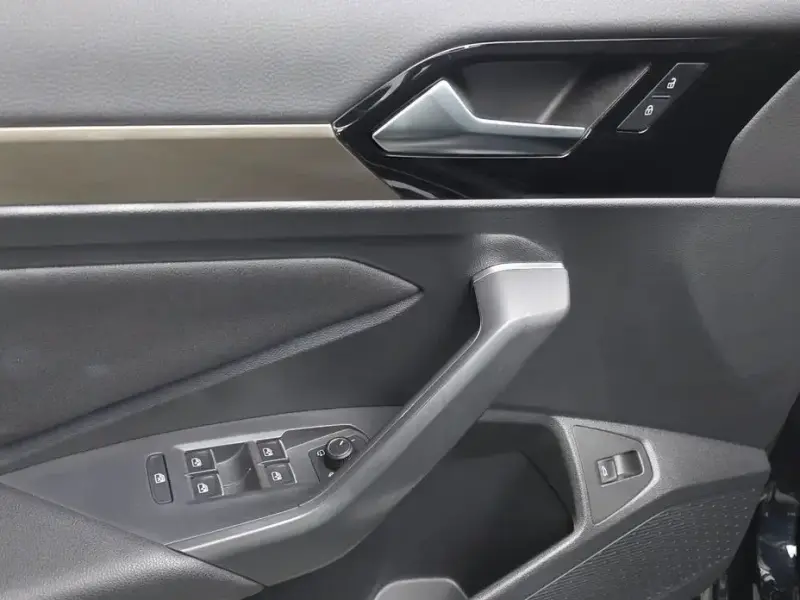 2021 Volkswagen Jetta с пробегом 52 645 км