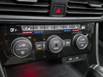 2021 Volkswagen Jetta с пробегом 55 891 км